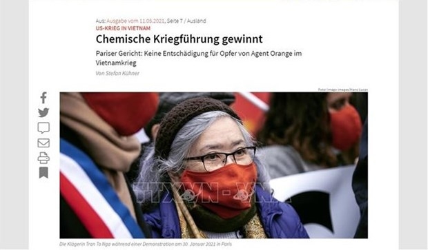 A story about Tran To Nga's lawsuit in Junge Welt newspaper (Photo: VNA)