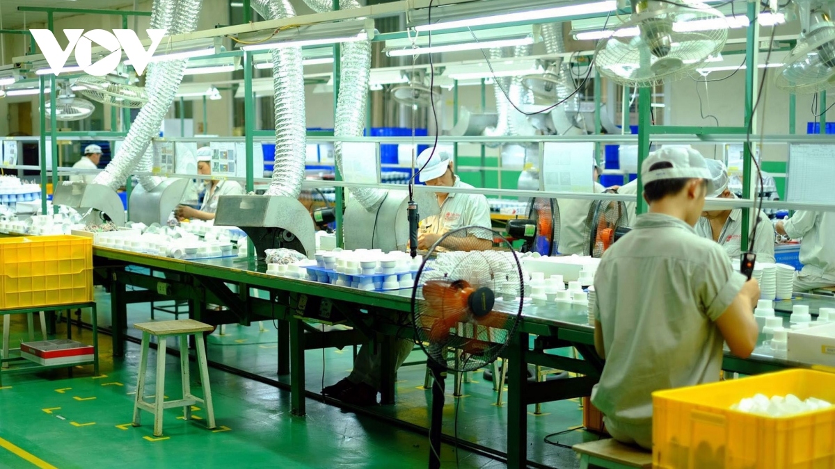 The Vitnamese economy is forecast to expand by approximately 6% this year if the COVID-19 outbreak is kept in check by the end of the third quarter.