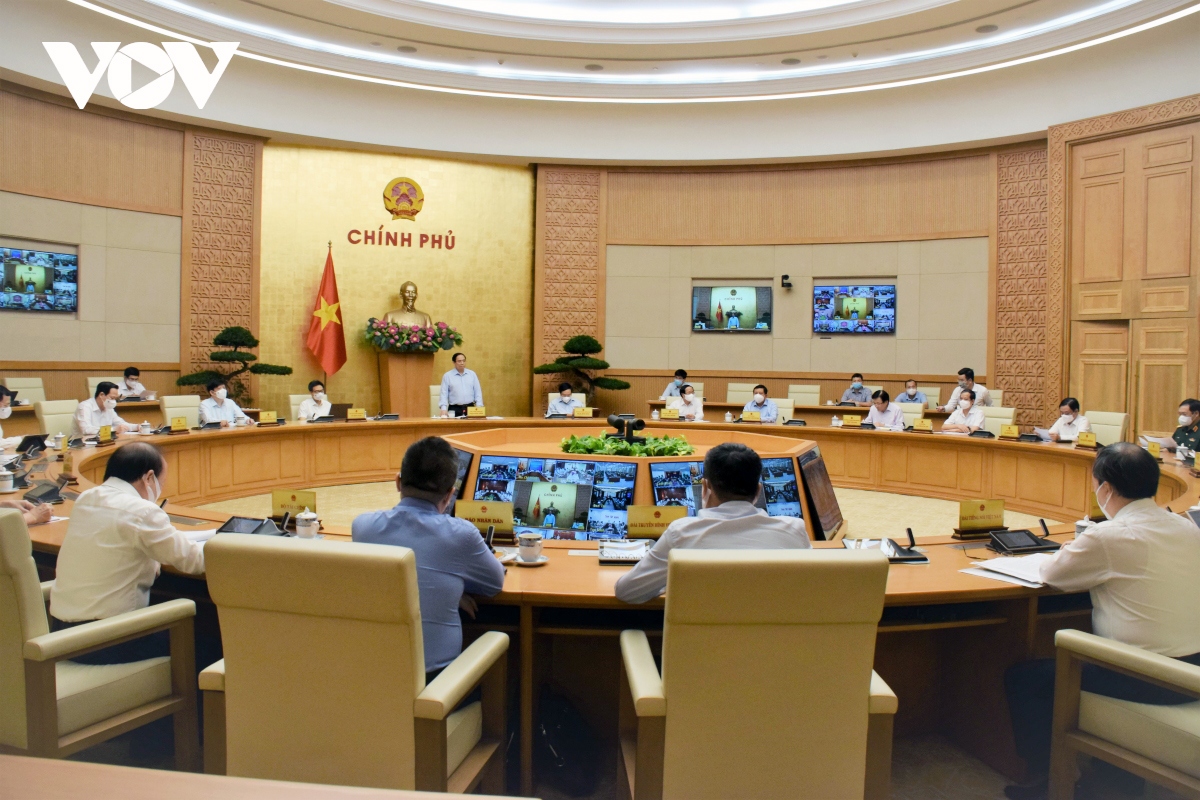 PM Pham Minh Chinh says the Government is determined to contain COVID-19 nationwide