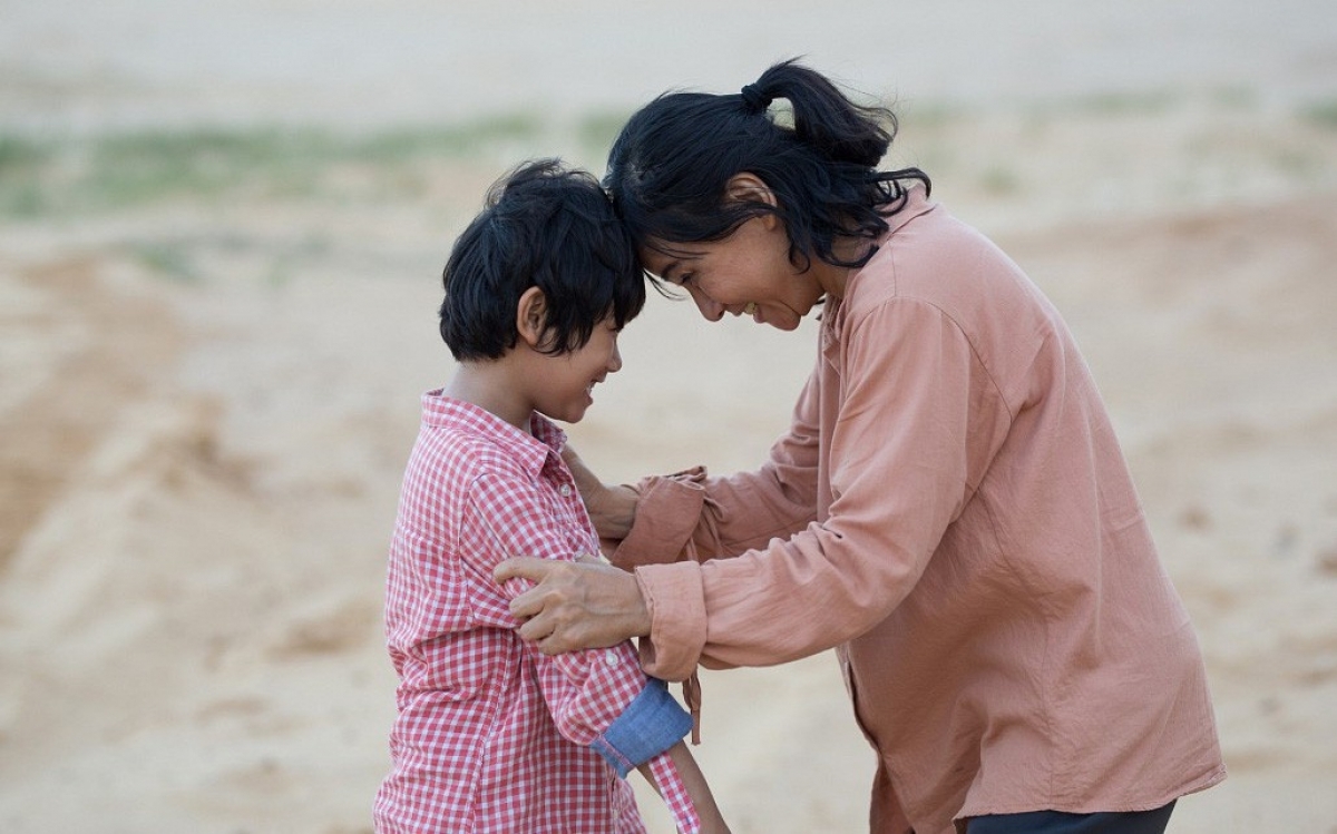 A scene in movie "Hanh phuc cua me" (Mom's happiness)
