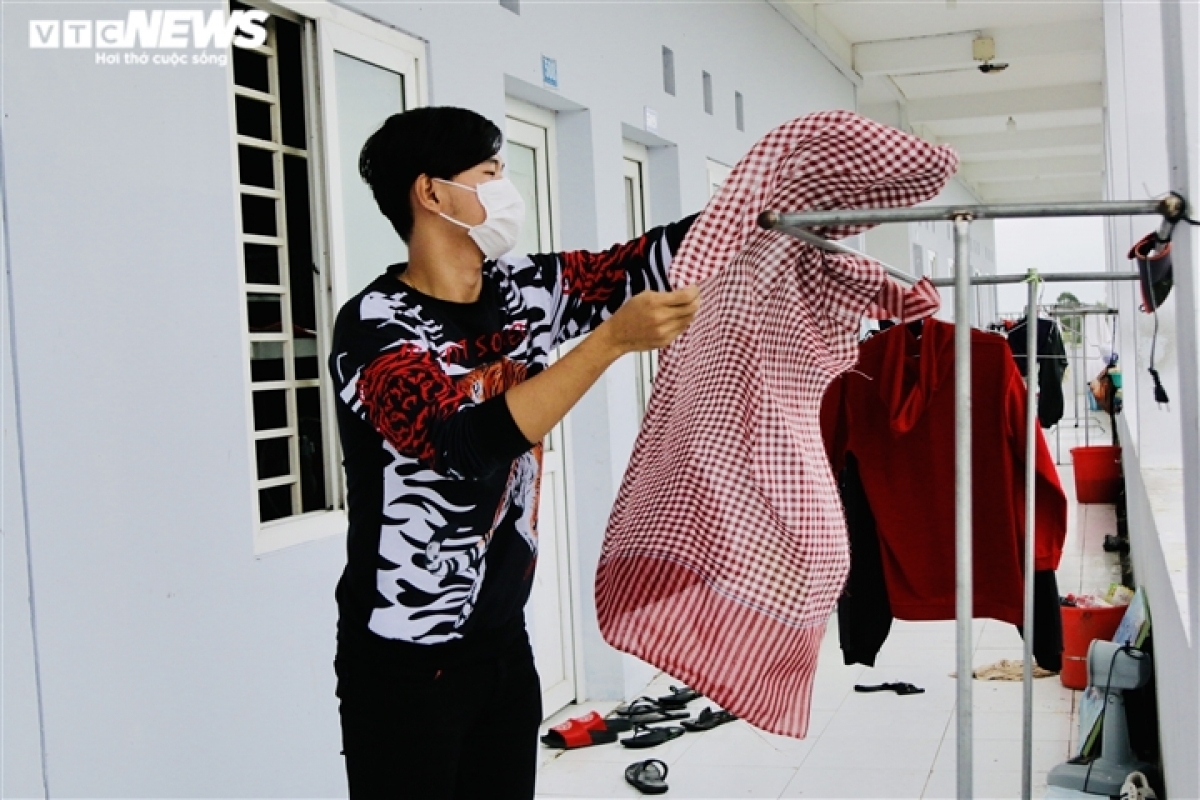 Around 70 students from both Laos and Cambodia left stranded in Vietnam are currently staying in the dormitories of Kien Giang University.