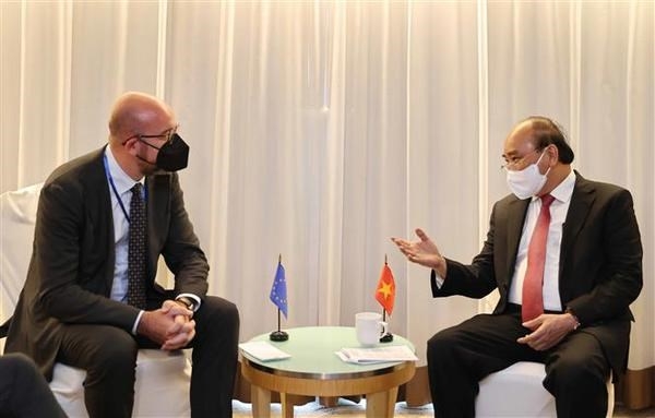 President Nguyen Xuan Phuc (R) meets President of the European Council Charles Michel (Photo: VNA)