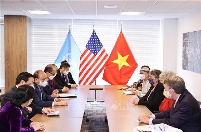 President Nguyen Xuan Phuc receives representatives of US friends of Vietnam commemorating 60 years of the Agent Orange/dioxin disaster in Vietnam. (Photo: VNA)