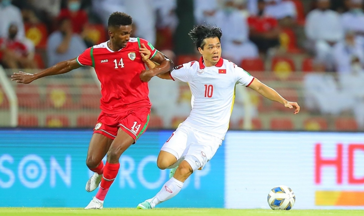 Oman (in red jersey) trounce Vietnam 3-1 at 2022 FIFA World Cup Asian qualifier. (Photo: Getty) 