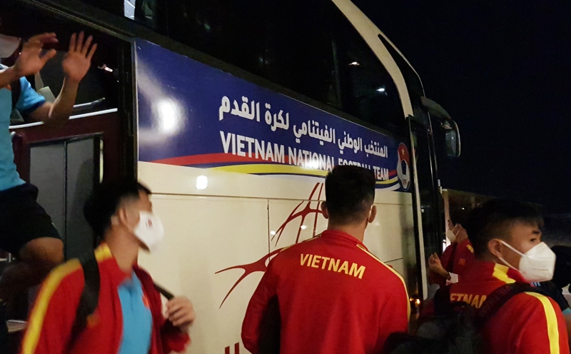 The players feel a bit tired after spending a sleepless night moving from Dubai to Muscat.