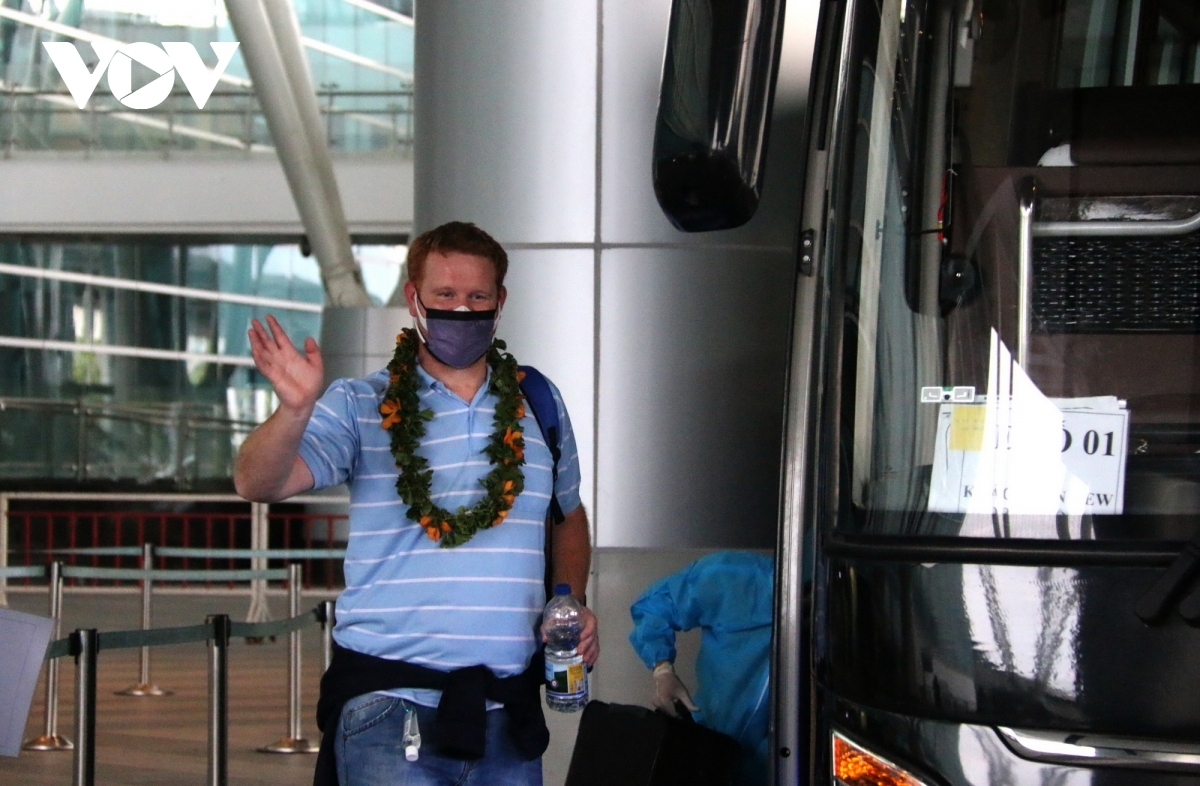 In the first phase of reopening tourism services, Vietnam only accepts vaccinated holidaymakers who have booked package tours to destinations in Kien Giang, Quang Nam, Da Nang, Khanh Hoa and Quang Ninh.