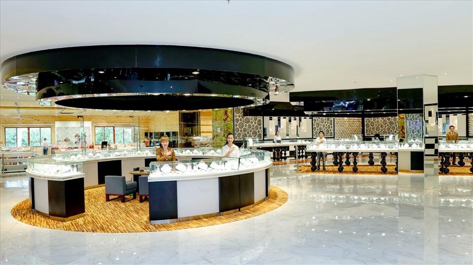 Pearl trading centres will open for tourists.
