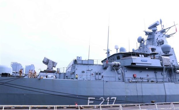 Frigate FGS Bayern arrives at Nha Rong Wharf in HCM City  (Photo: VNA)
