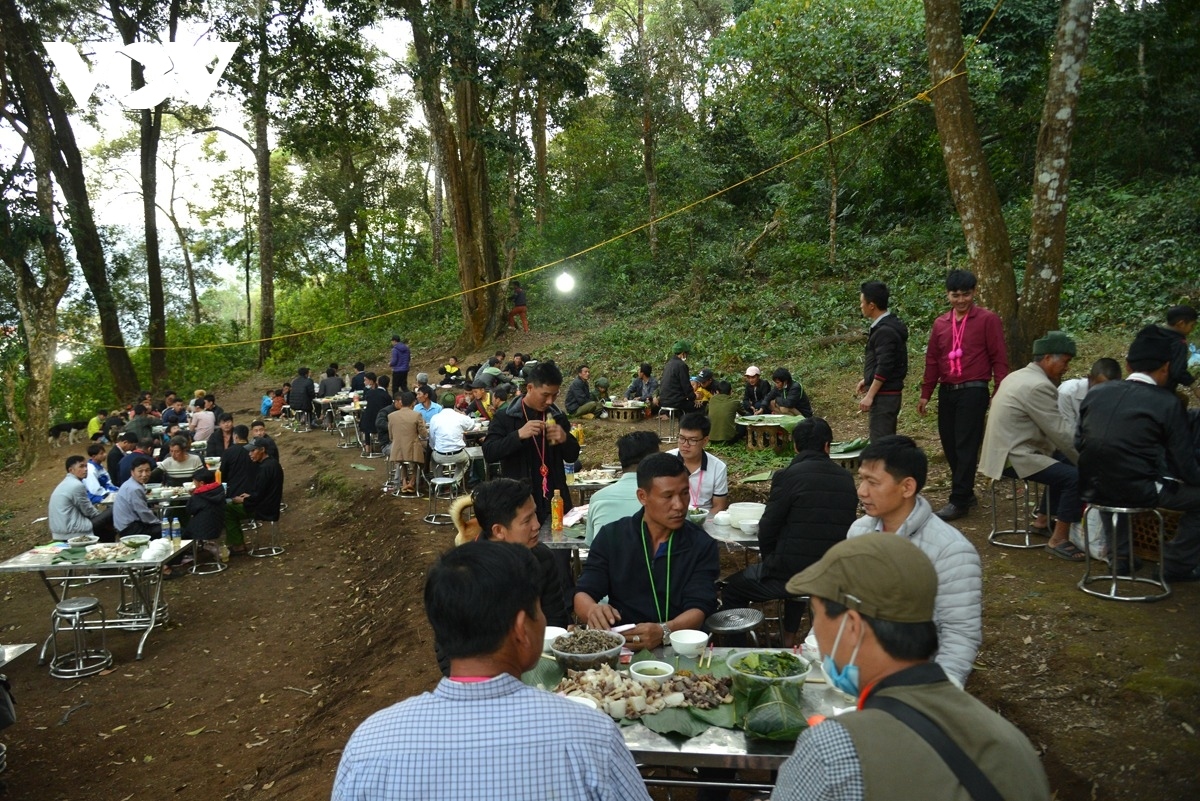 They enjoy a meal together after the ritual to strengthen solidarity within the local community.