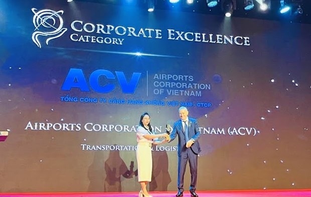 The Airports Corporation of Vietnam (ACV) is honoured at the 2022 Asia Pacific Entrepreneurship Awards (APEA). (Photo: ACV)