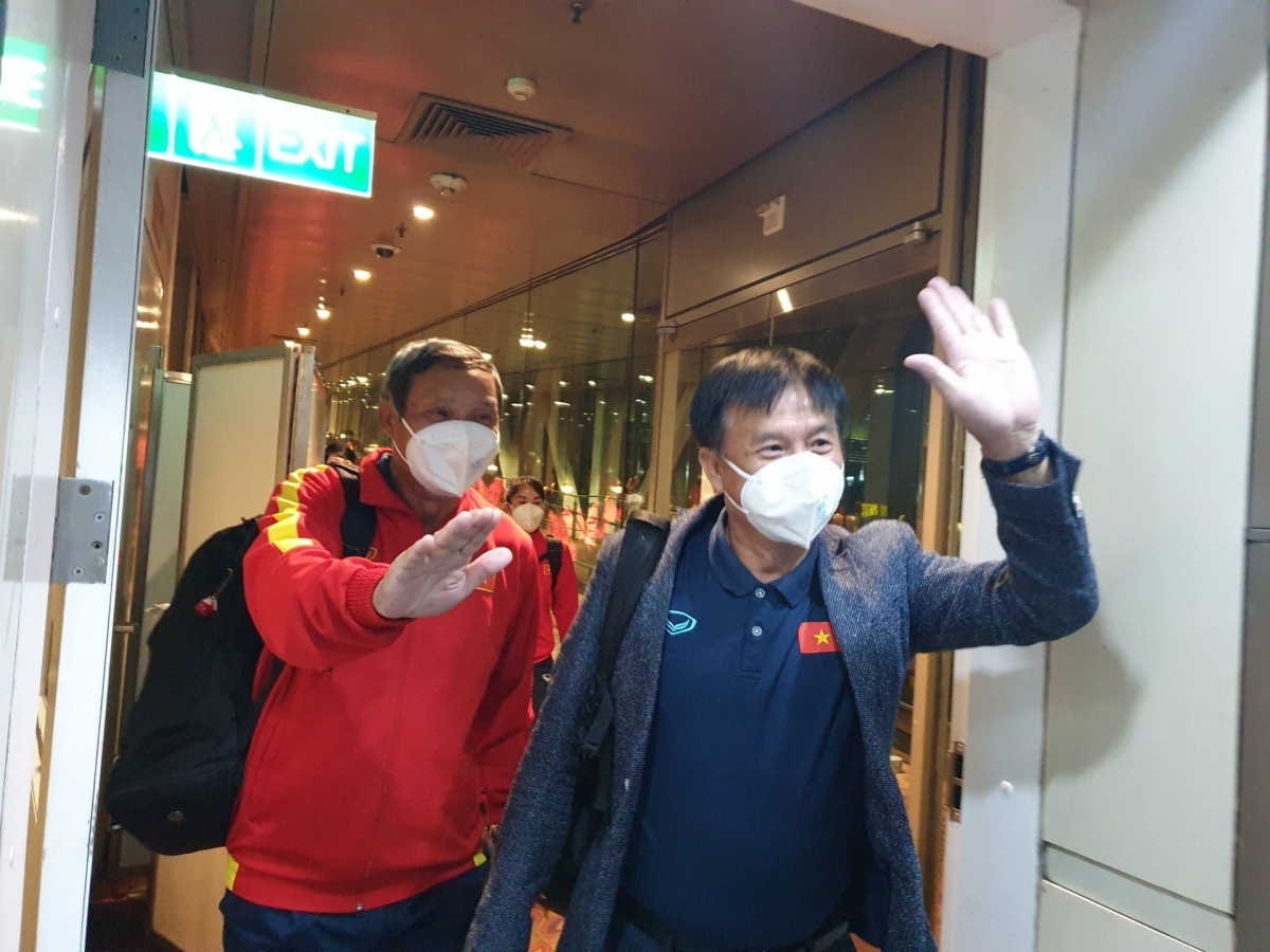 The team, coached by Mai Duc Chung (L), sealed two play-off victories over Thailand and Chinese Taipei in India, thereby booking a spot at the 2023 FIFA Women’s World Cup for the very first time.