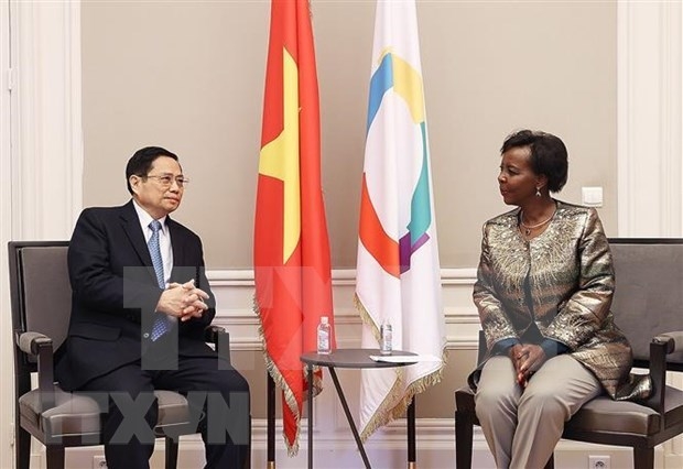 Prime Minister Pham Minh Chinh (left) meets General Secretary of the International Organisation of La Francophonie (OIF) Louise Mushikiwabo during his official visit to France last November.
