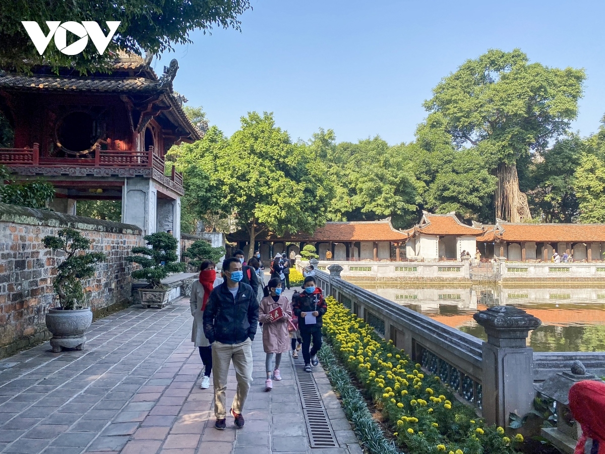 Hanoi welcomes 2.8 million domestic visitors during the first quarter of the year.