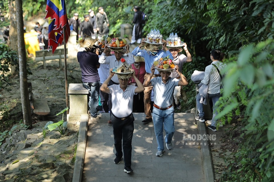 The relic complex worships Hung Kings believed to the ancestors of the Vietnamese nation.