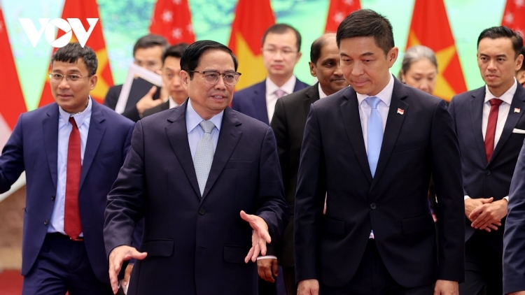  Prime Minister Pham Minh Chinh has emphasized that Singapore has always been one of Vietnam's leading partners in the region.