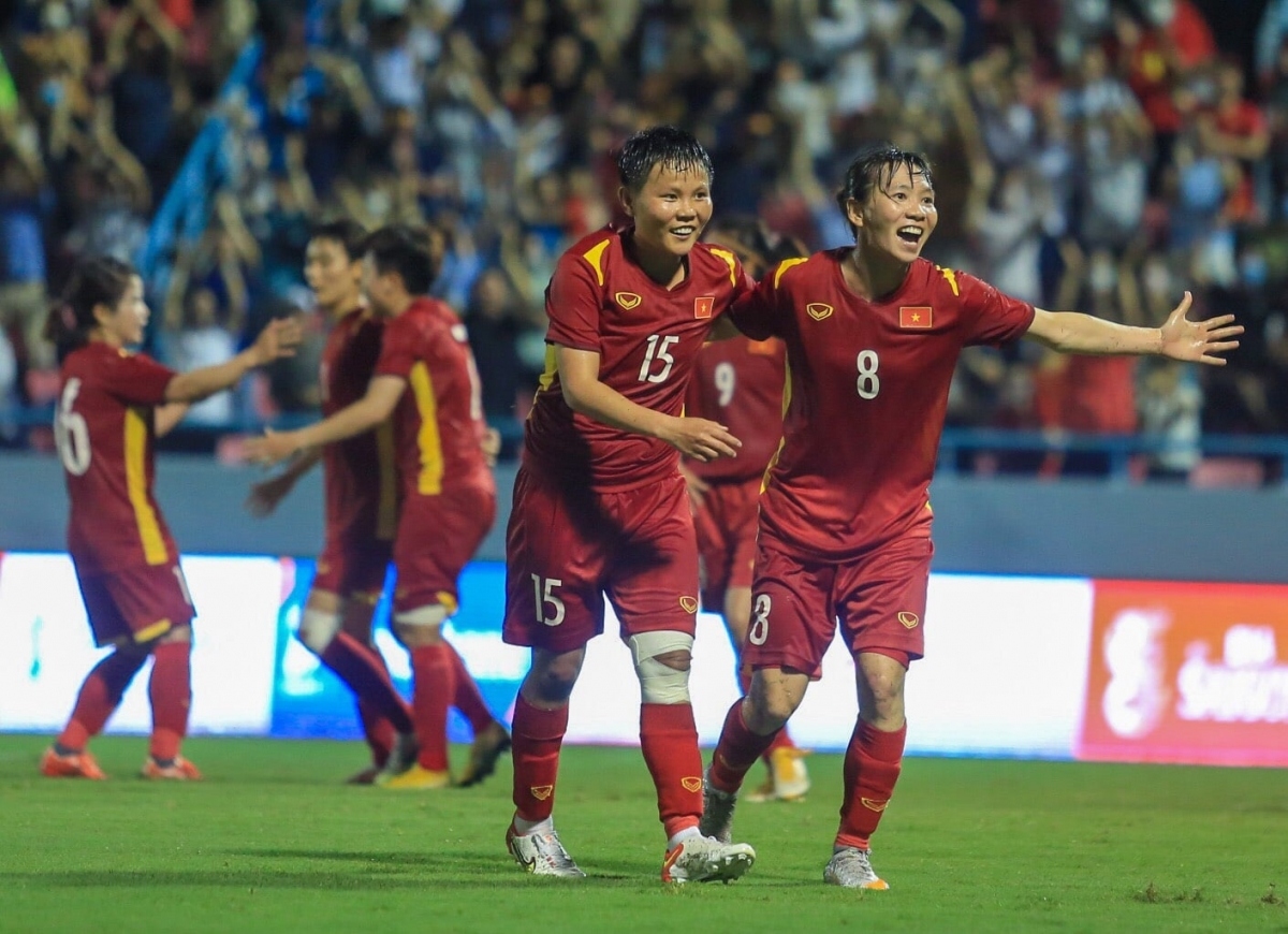 SEA Games 31: Vietnamese women secure an important win over the Philippines in a Group A match on May 11. (Photo: VFF)