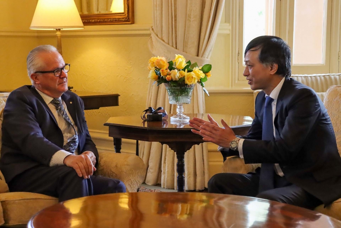 Vietnamese Ambassador to Australia Nguyen Tat Thanh and Governor of Western Australia Christopher Dawson
(Photo:baoquocte.vn)