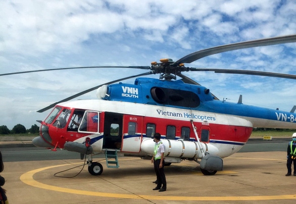 A helicopter has been deployed to search for eight missing fishermen drifting at sea off the south-central coast. (Photo:tuoitre.vn)