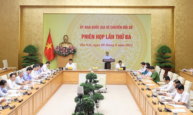 Prime Minister Pham Minh Chinh chairs the third meeting of the National Committee on Digital Transformation (Photo:VGP) 