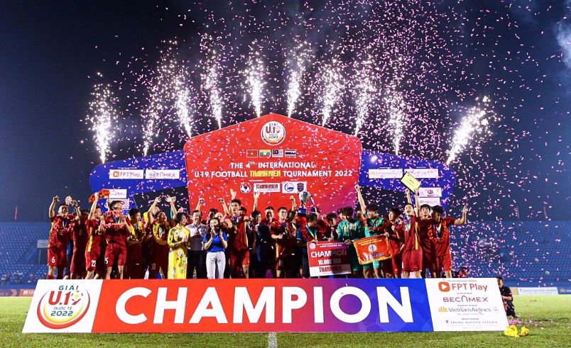 Vietnam have won the U19 International Friendly Tournament sponsored by Thanh Nien (Youth) newspaper in August 2022. (Photo: dantri.com.vn)