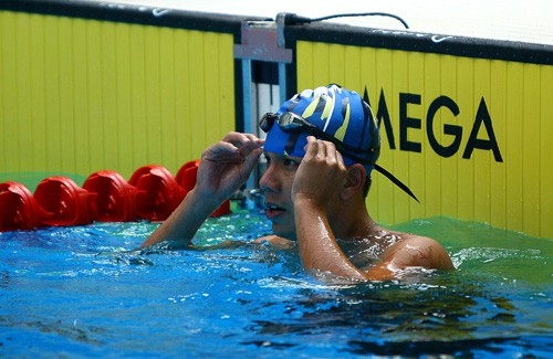 Disabled swimmer Anh Khoa wins nation’s first gold at ASEAN Para Games 11