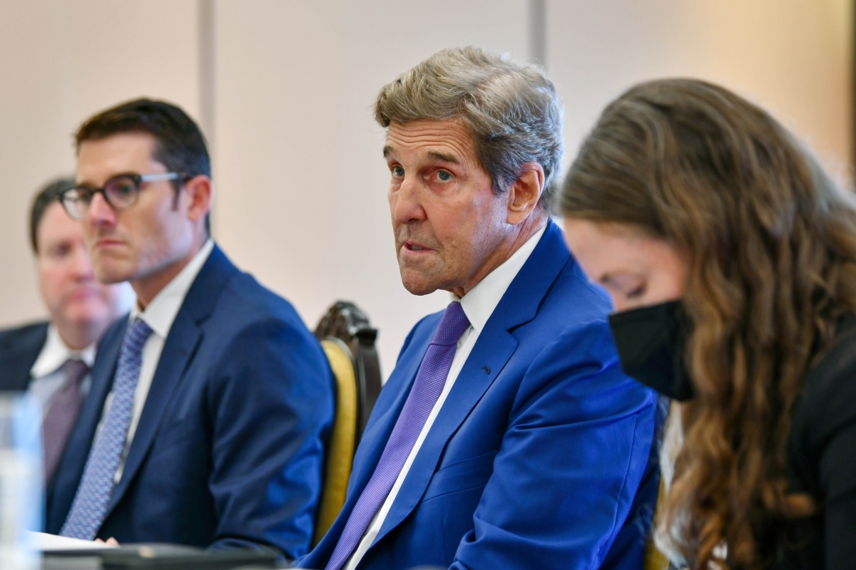 US Special Presidential Envoy for Climate John Kerry at a press briefing in Hanoi on September 5. (Photo: Dau Tien Dat/thanhnien.vn)