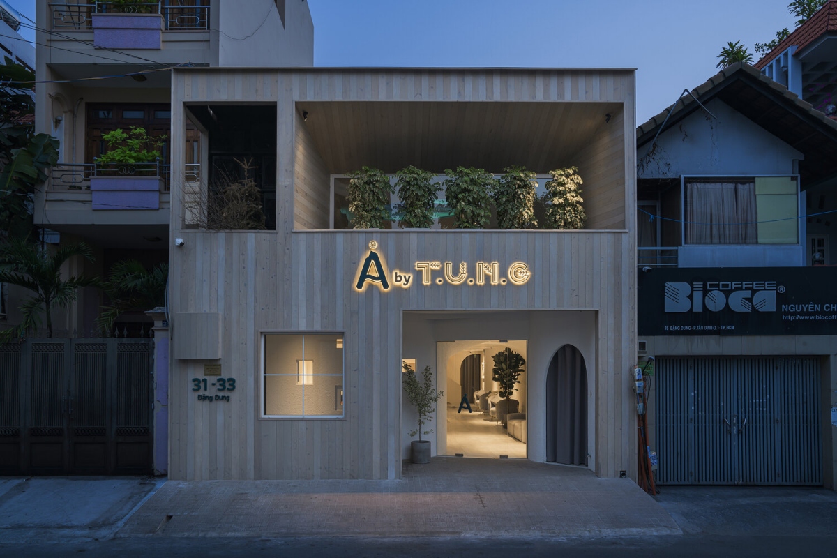 A by T.U.N.G restaurant