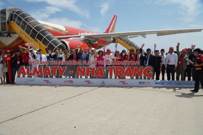 In the past the central province has only received a modest number of visitors from Kazakhstan, partly due to the lack of direct flights. The first direct air route linking Nha Trang with Almaty is expected to meet the travel demand between the two countries.