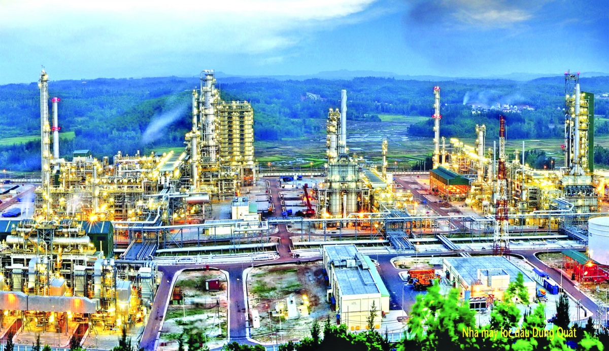 Dung Quat OIl Refinery meets approximately one third of the country's demand for petroleum products. (Photo: BRS)