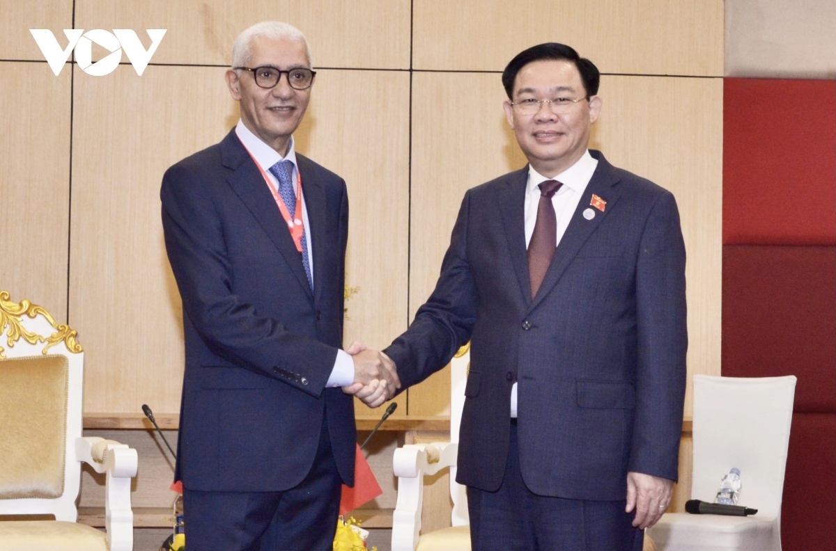 Speaker of the Moroccan House of Representatives, Rachid Talbi Alami and NA Chairman Vuong Dinh Hue