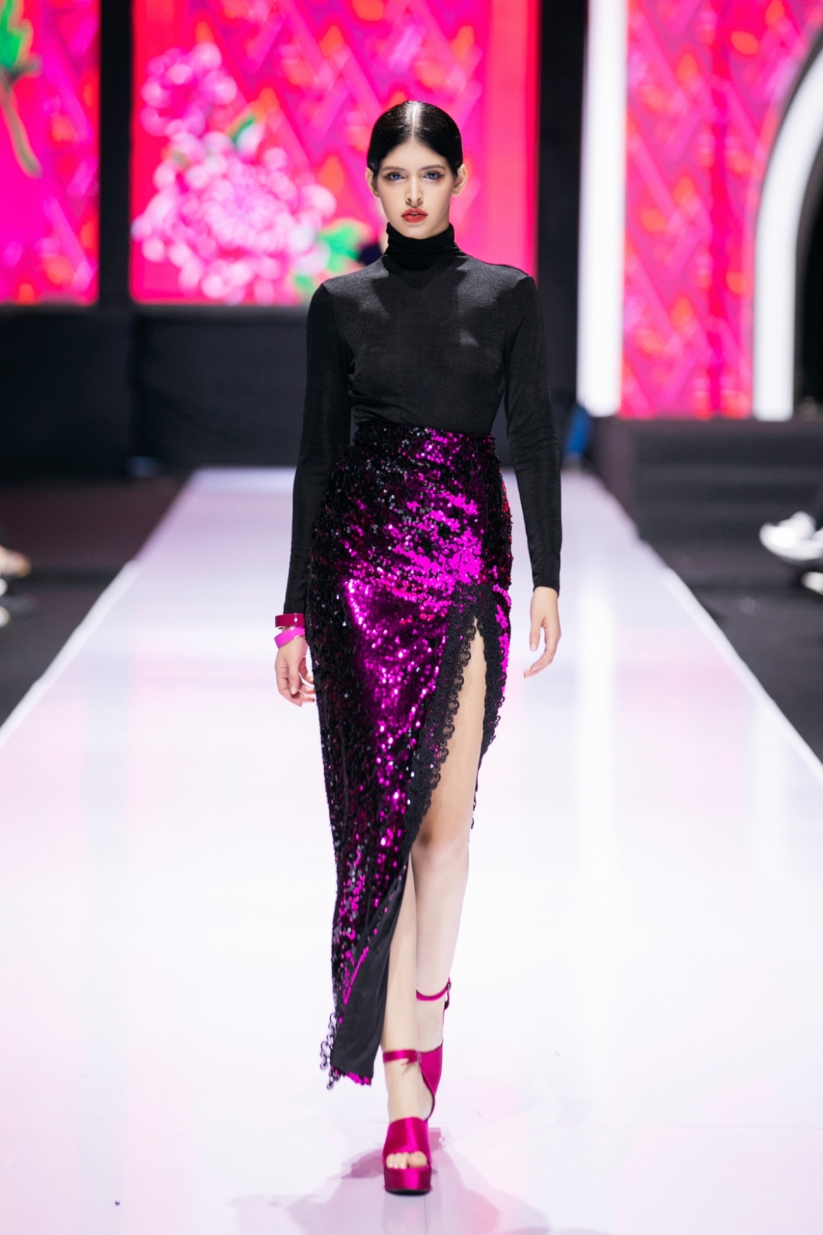 Vietnam International Fashion Week is first held back in 2014, with the function quickly becoming the leading fashion event in ASEAN. It ranks fourth in Asia after Tokyo, Seoul, and Shanghai fashion weeks.