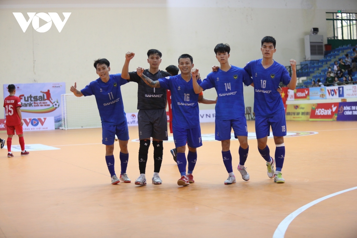 Sahako FC defeat Dak Lak FC 2-0 in an early match.