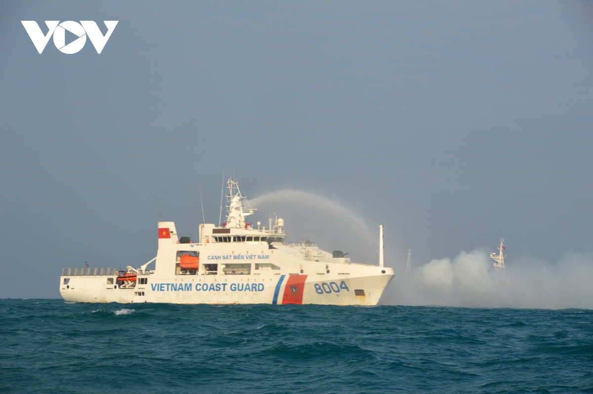 The Coast Guard forces of the two countries hold telephone talks, conduct inspection and supervision of fishing boats in the waters adjacent to the demarcation line, practise search and rescue plans at sea, and encourage fishermen to obey the law when operating at sea.