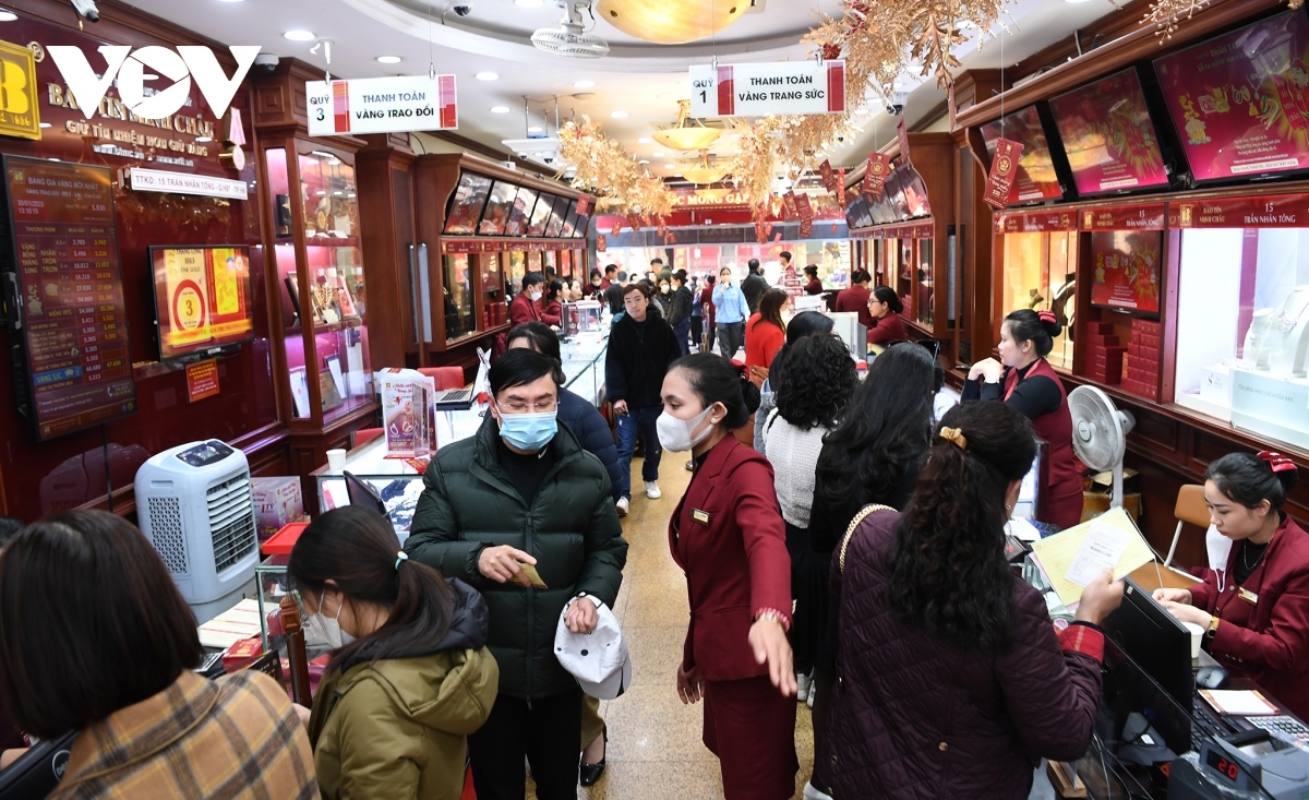 The 10th day of the lunar year, which falls on January 31 this year, is designated as the God of Wealth Day according to Vietnamese belief, with local people believing that fortune and prosperity will come to people who buy gold on that day.