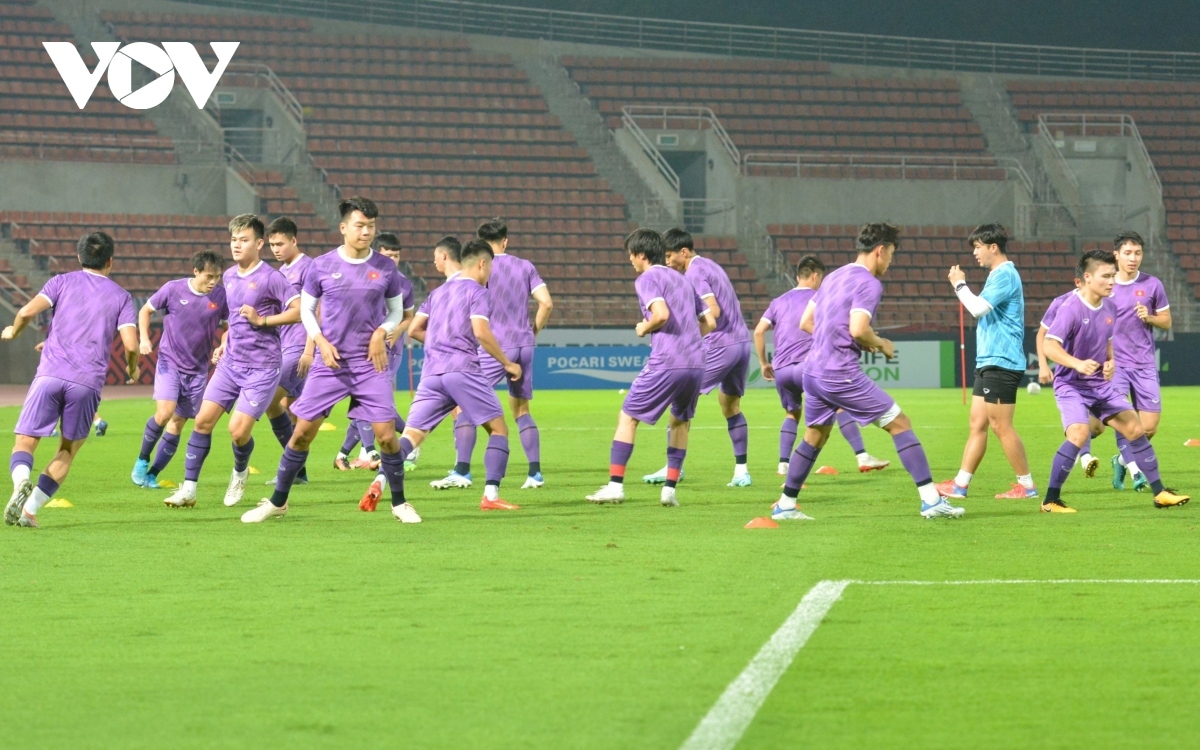 Coach Park Hang-seo notes that his last away game is not easy at all following the 2-2 draw in Hanoi, but he hopes his students will go full steam ahead.
