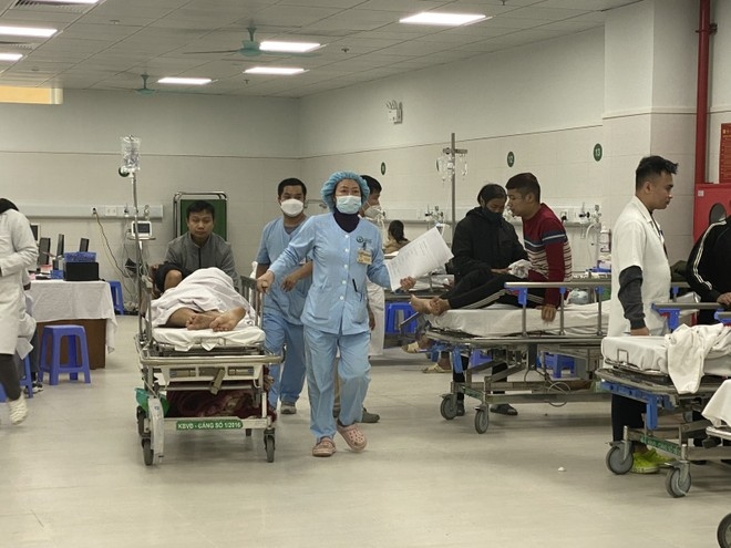 Hanoi's healthcare facilities provide emergency aid to nearly 2,000 patients during Tet holiday