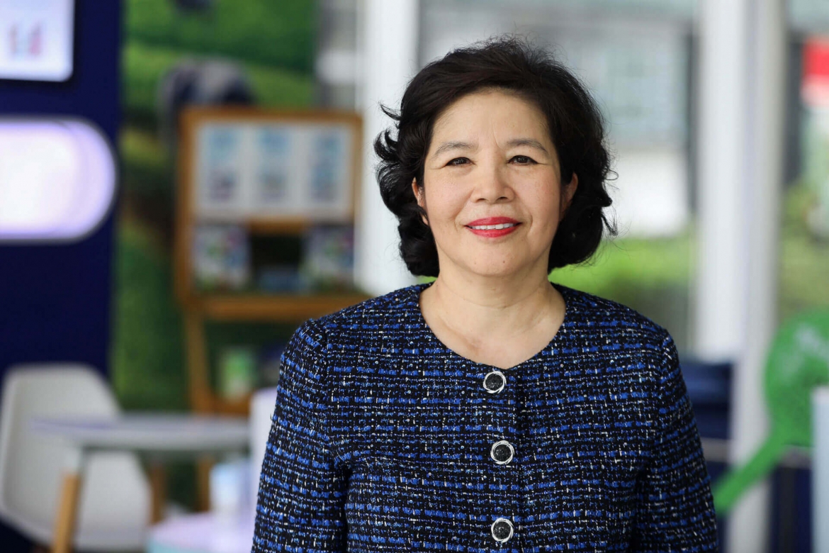 Mai Kieu Lien, chairperson and CEO of Vietnam Dairy Products Jsc (Vinamilk), was featured in Asia's Power Businesswomen list in 2015 published by Forbes. She is the only Vietnamese person to be presented with the Forbes Vietnam Lifetime Achievement Award. After taking the helm of Vinamilk for more than three decades, Lien has built and developed the country's largest dairy business and increased its brand value globally.