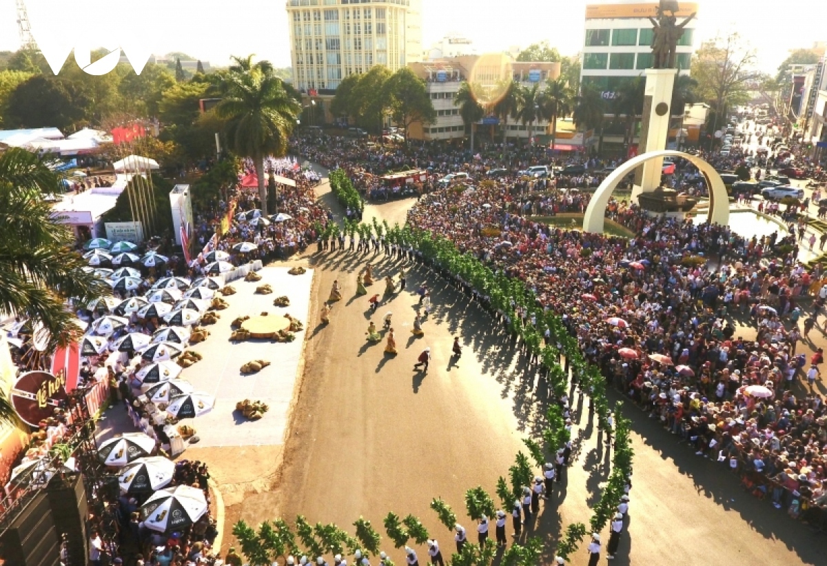 With 18 official activities on offer, the festival helps to popularise the various brands of Vietnamese coffee, while gradually turning Buon Ma Thuot city into an internationally-renowned coffee destination.