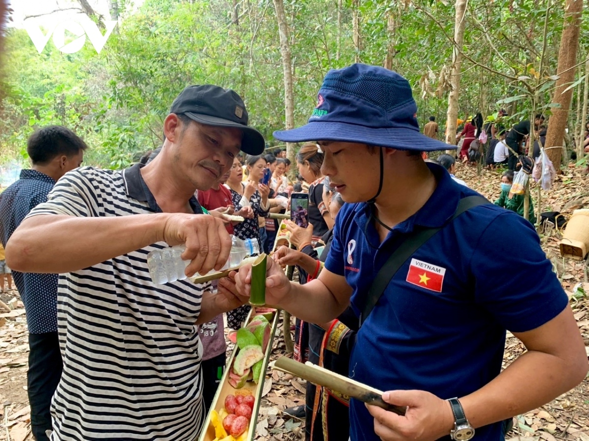 People believe that there is a forest god who protects locals and gifts them good health, peace, wealth, and happiness.