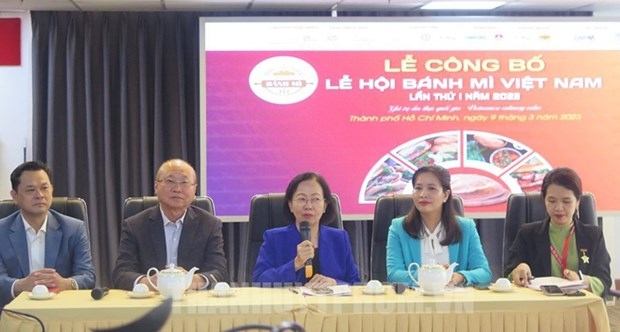 The organising committee provides information about the "banh mi" festival on March 9. (Source: hcmcpv.org.vn)