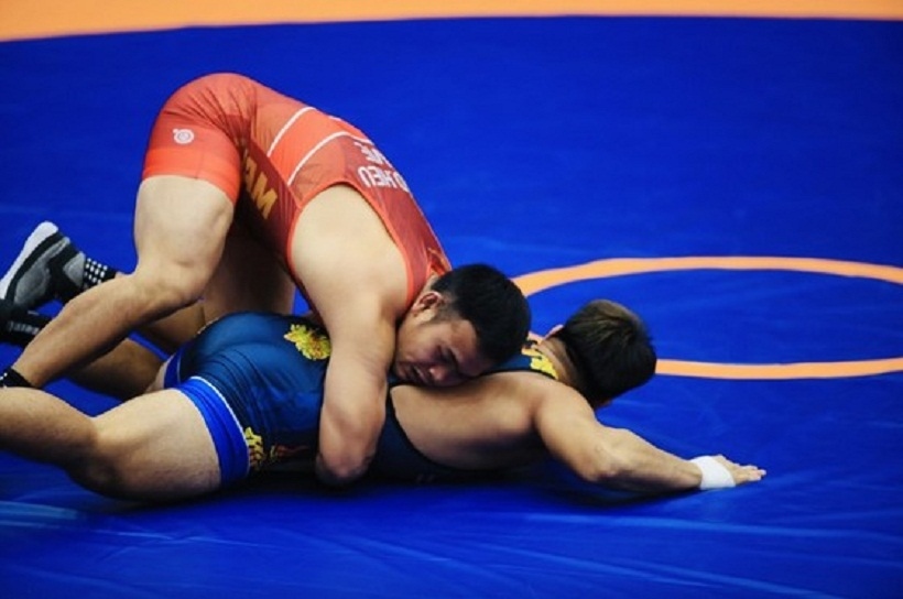 The Vietnamese wrestling team have set a target of bagging nine to 12 gold medals at SEA Games 32 in Cambodia.