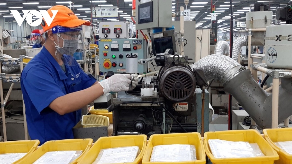 Many manufacturing businesses are in difficulty as major export markets are shrinking.