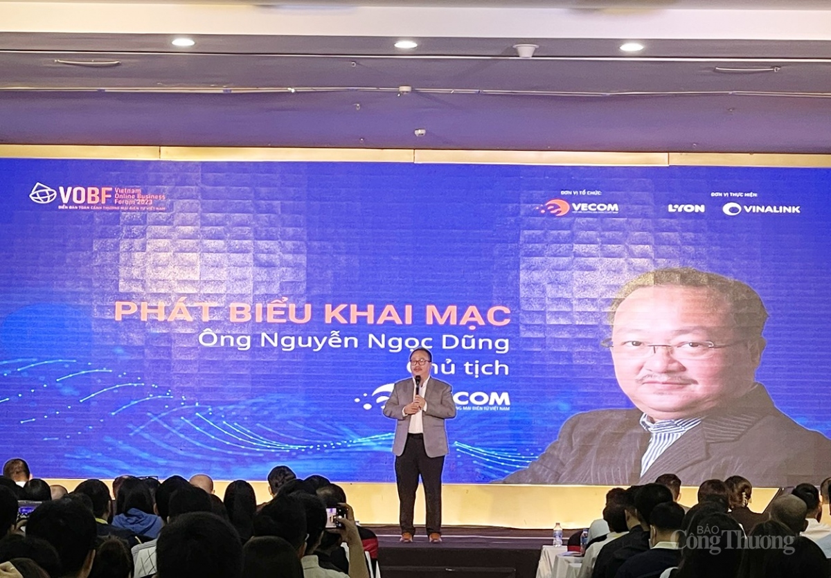 Nguyen Ngoc Dung, VECOM chairman speaks at the event
