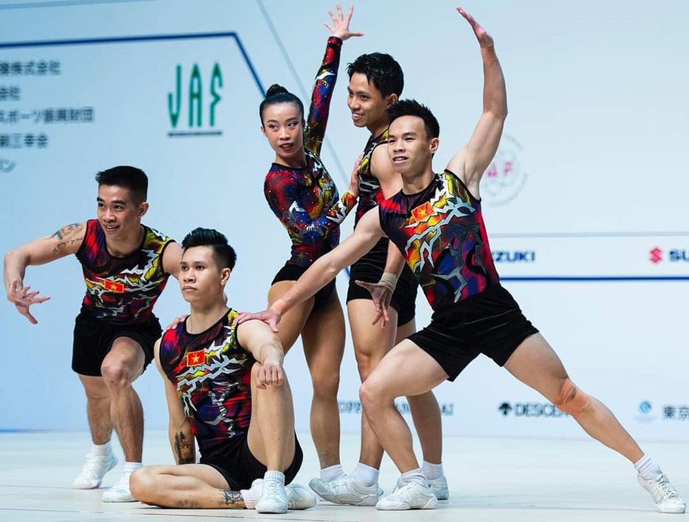 Five Vietnamese gymnasts win gold in the Group competition at the Suzuki Aerobics World Cup 2023 in Japan.