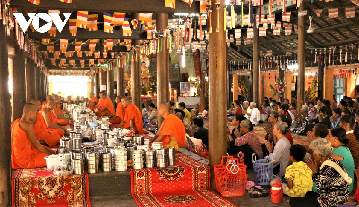 The 2023 Chol Chnam Thmay festival takes place from April 14 to April 16, or the 24th to 26th of the second lunar month.