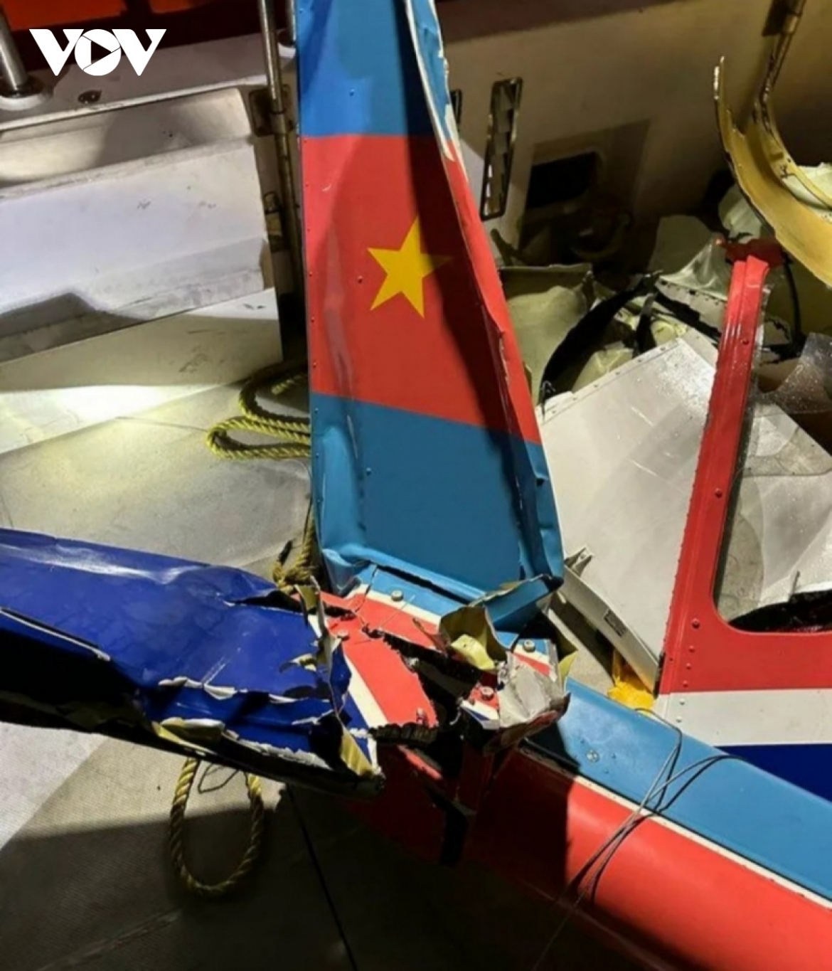 Parts of helicopter Bell-505 have been found after the crash.