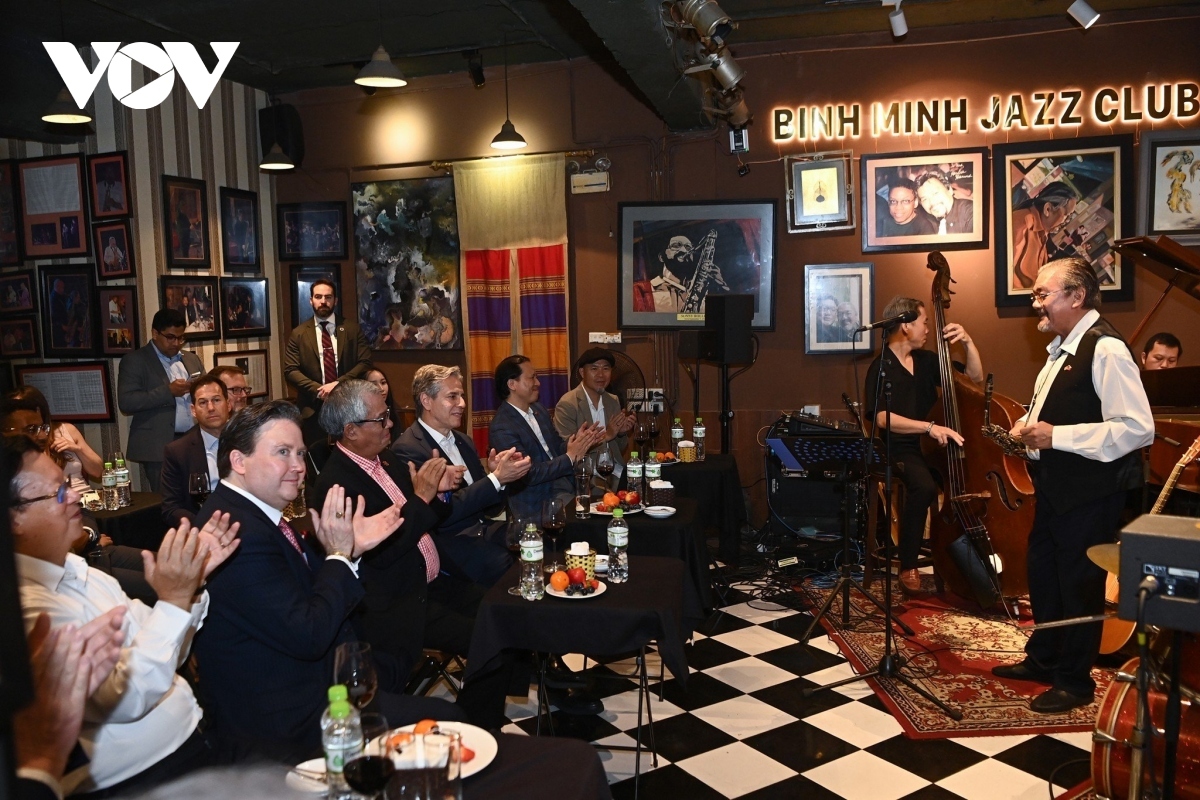 A performance given by famous Jazz musician Quyen Van Minh celebrates Blinken's birthday.