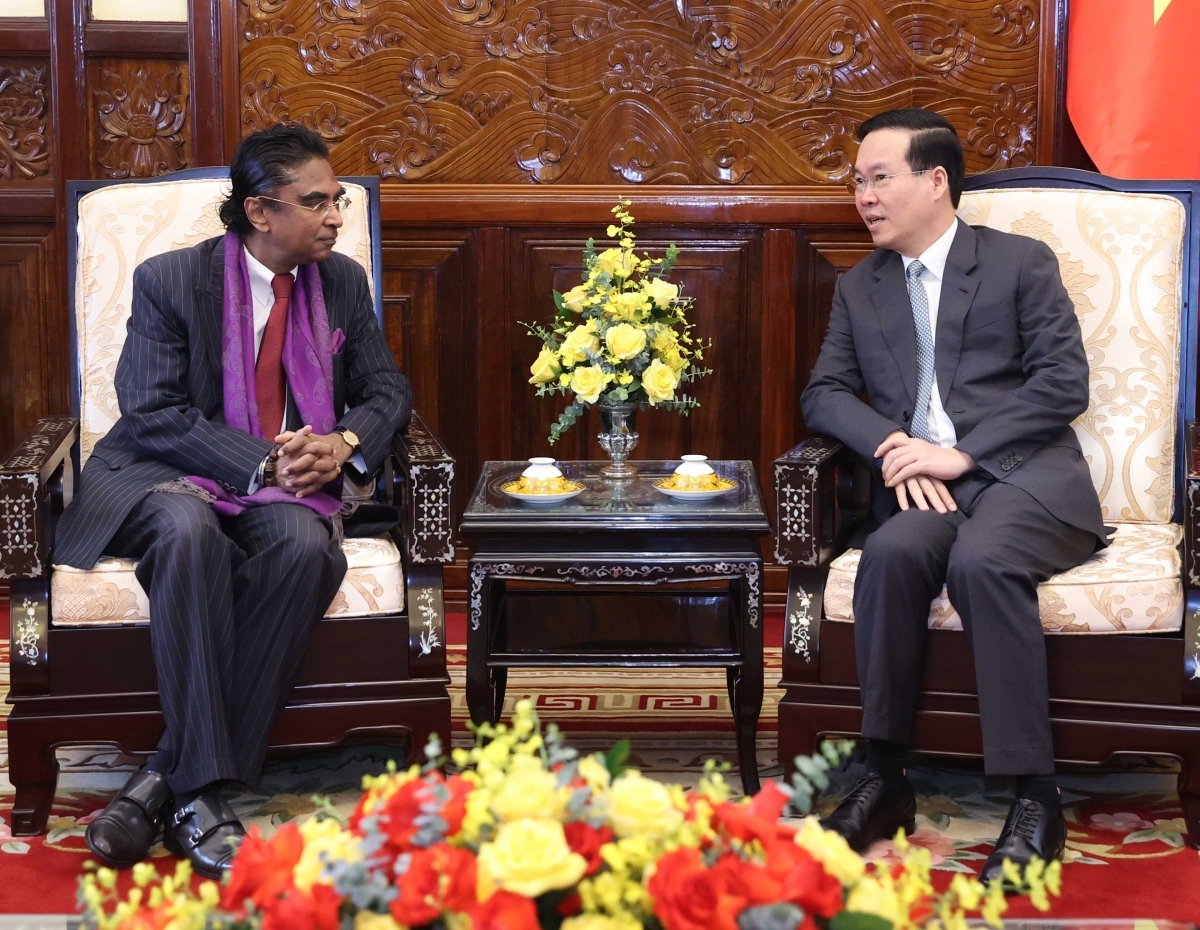 President Vo Van Thuong and Sri Lankan Ambassador Sajeewa Umanga Mendis