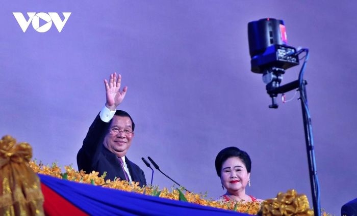 Cambodian Prime Minister Hun Sen delivers the opening speech at the event.