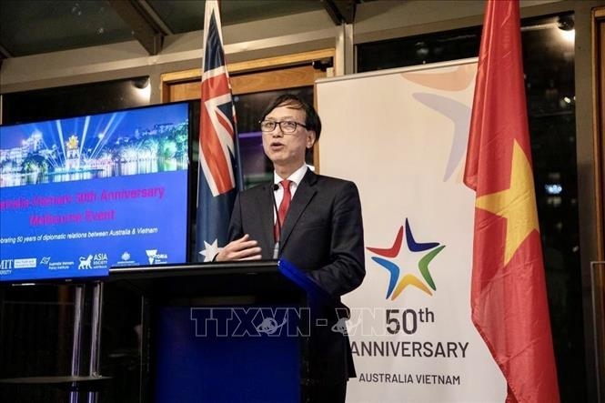 Ambassador to Australia Nguyen Tat Thanh speaks at the ceremony marking 50 years of diplomacy between Vietnam and Australia in Melbourne. (Photo: VNA)